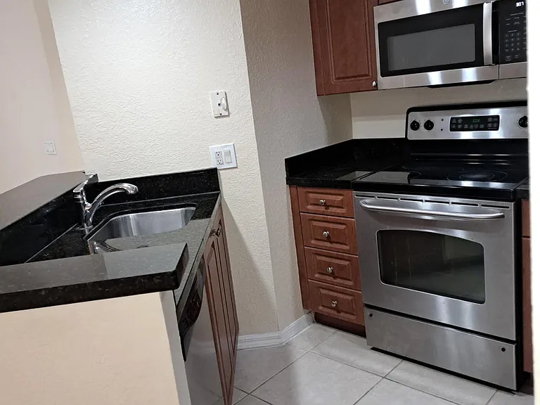 3470 Pinewalk Dr N #212 — Photo 9