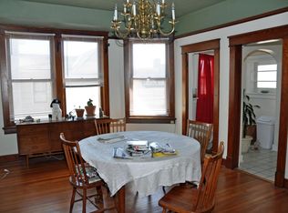 609 Leavenworth St, Manhattan, KS 66502