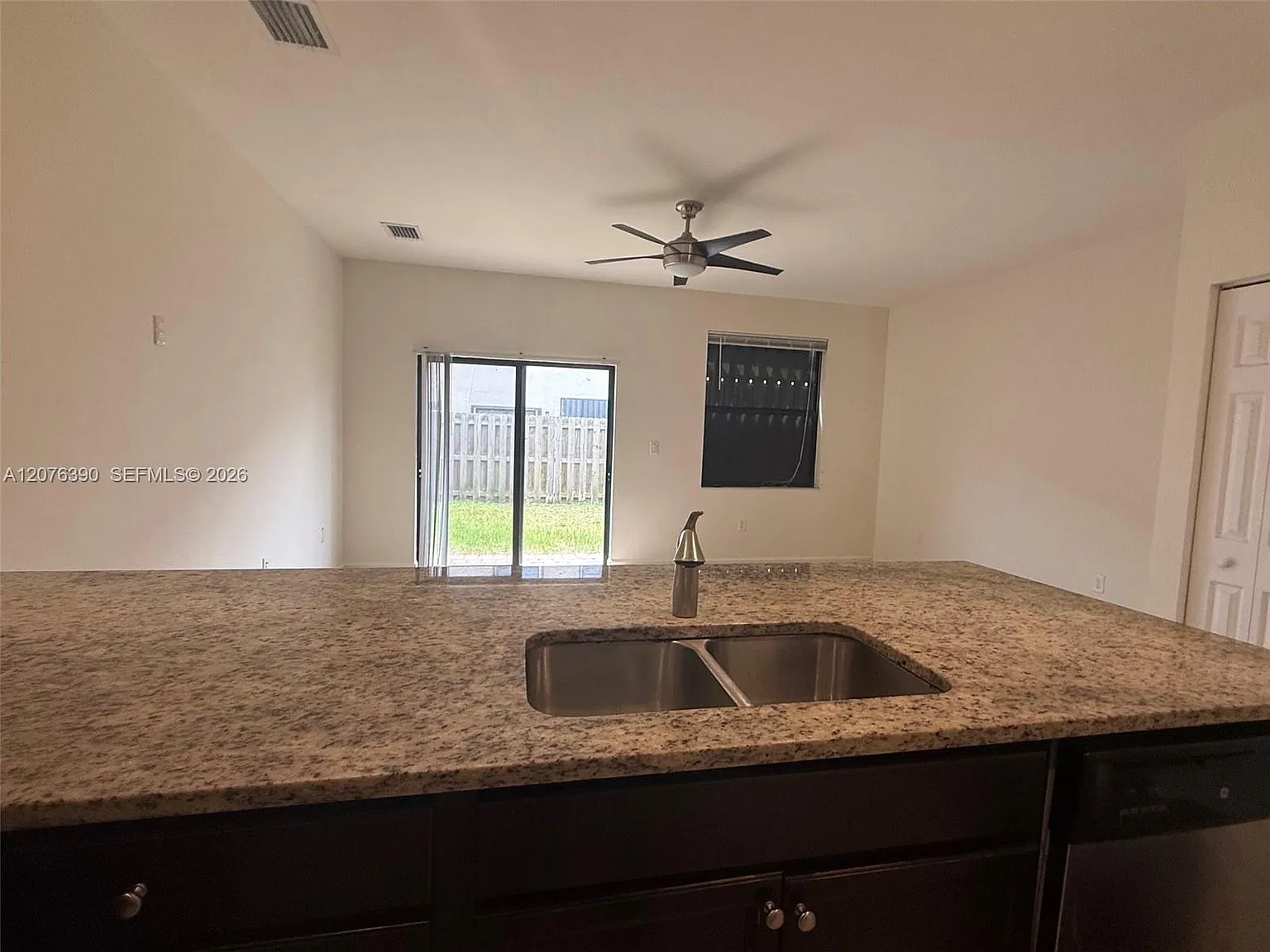 Coco Palm Estates — Photo 3
