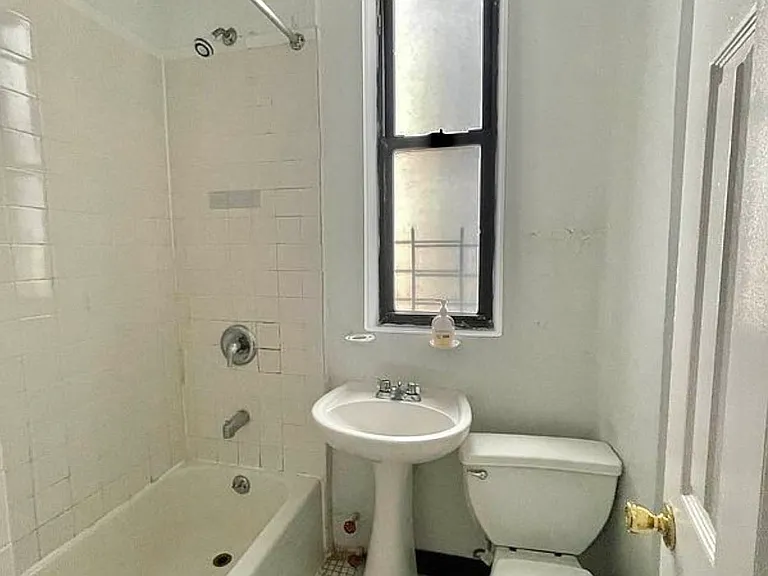 243 W 107th St #2W — Photo 6