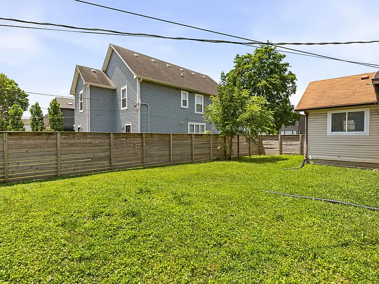 2061 Bellefontaine St — Photo 26