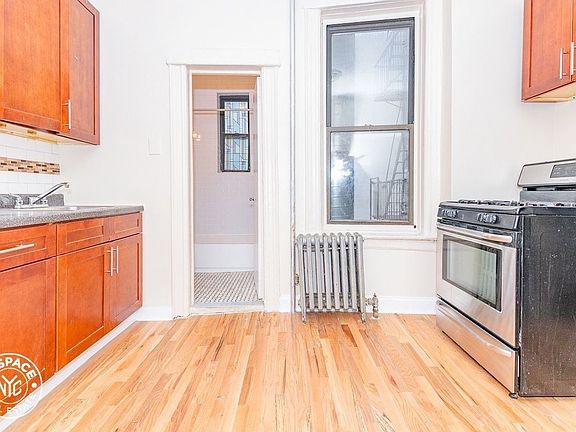 4th image of 41 Jefferson St #2H