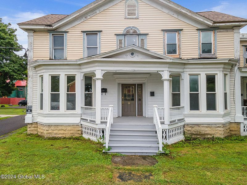 3rd image of 603 E Main Street