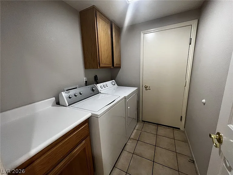 8327 San Ramon Dr — Photo 16