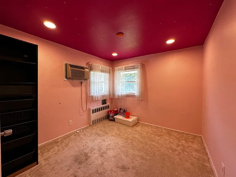 26 Canterbury Rd — Photo 18