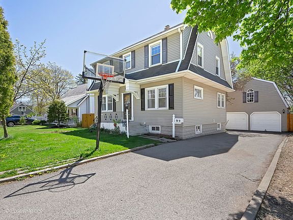 2nd image of 1049 E Emerson Ave