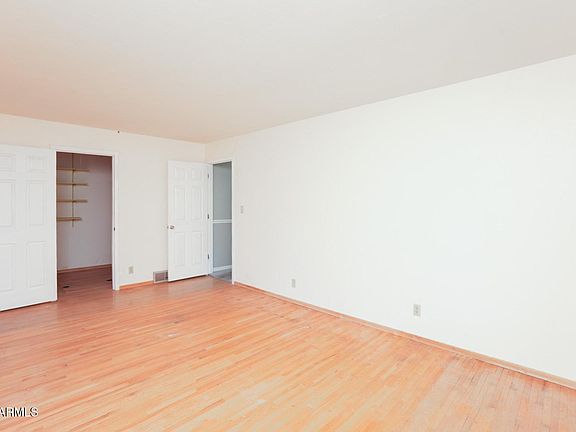 5th image of 190 MORGAN Drive