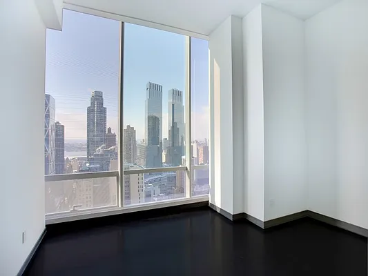 Rented by Sotheby's International Realty | media 41