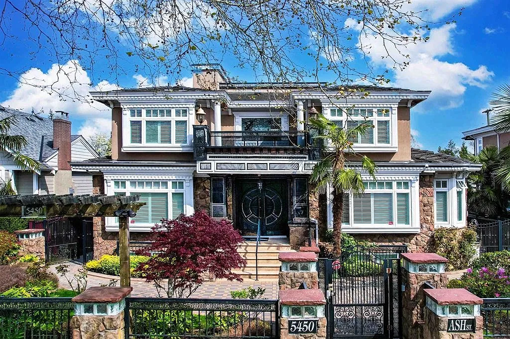 5 bed, 5400 sqft, $11,000 — Photo 1