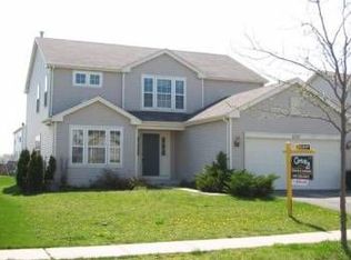 2157 W Wicklow Ln, Round Lake, IL 60073