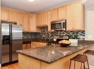 1214 W Early Ave APT 3E, Chicago, IL 60660