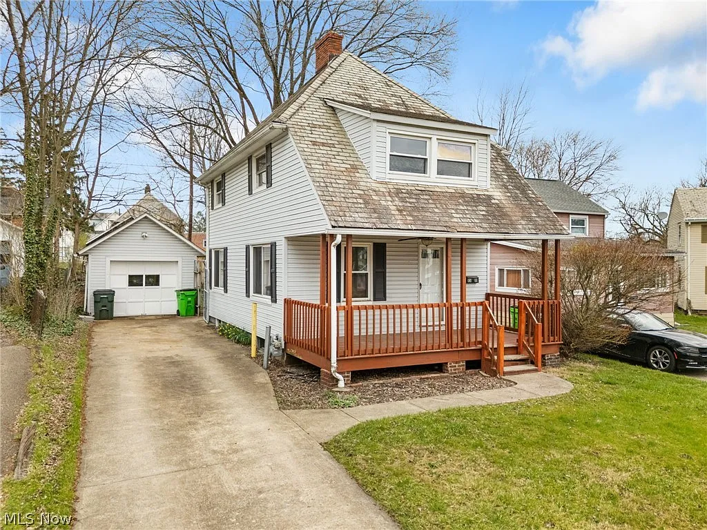 1511 Grace St photo 1