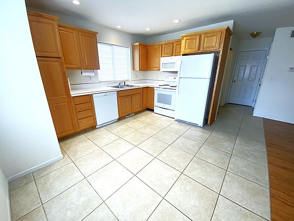 3rd image of 6215 Loretta Ln