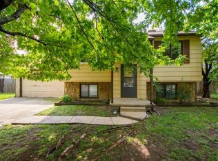 1918 N Burning Tree Rd, Derby, KS 67037