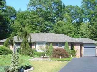 8 Wentworth Ct, Etowah, NC 28729