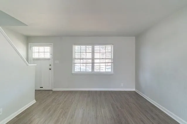 123 Yorke St #B12 — Photo 3