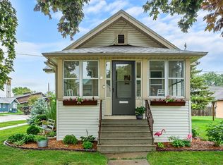 1403 Cedar St, Oshkosh, WI 54901