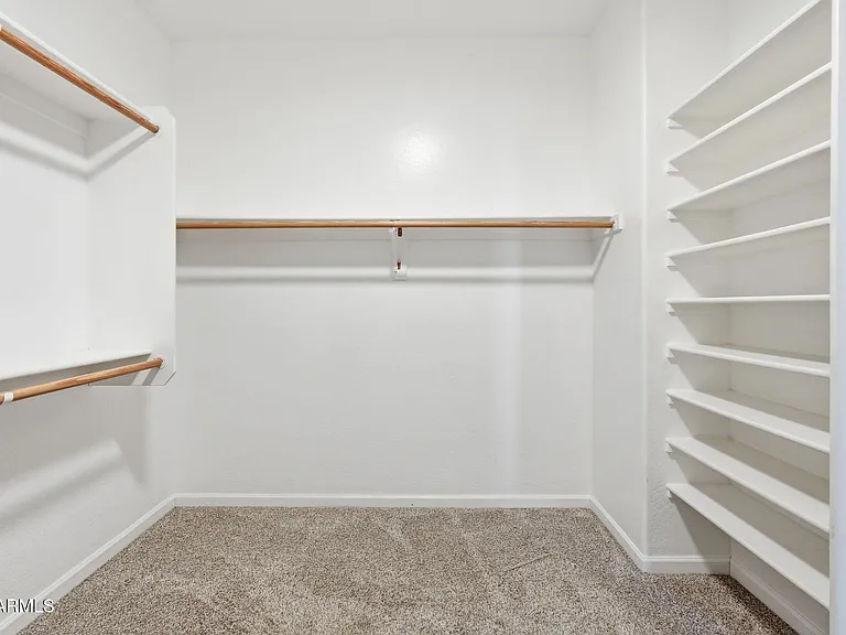 11402 W Alvarado Rd — Photo 40