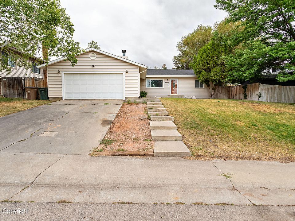 1st image of 3200 Fitzpatrick Dr