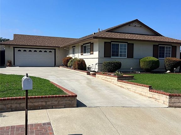 4th image of 19352-19352 Andrada Dr