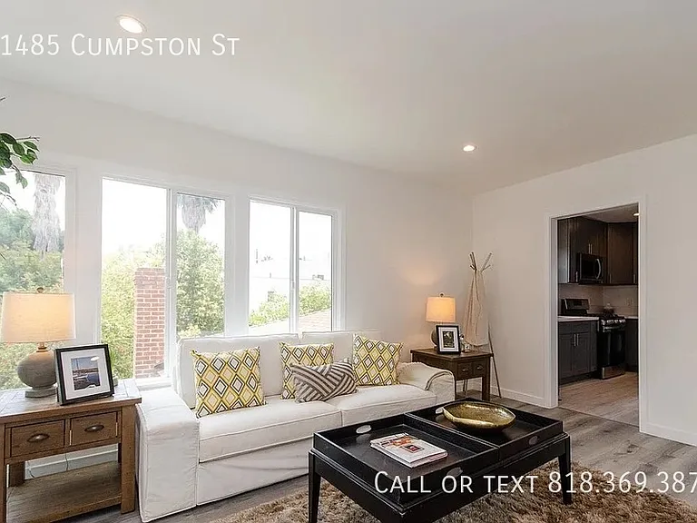 11485 Cumpston St — Photo 5