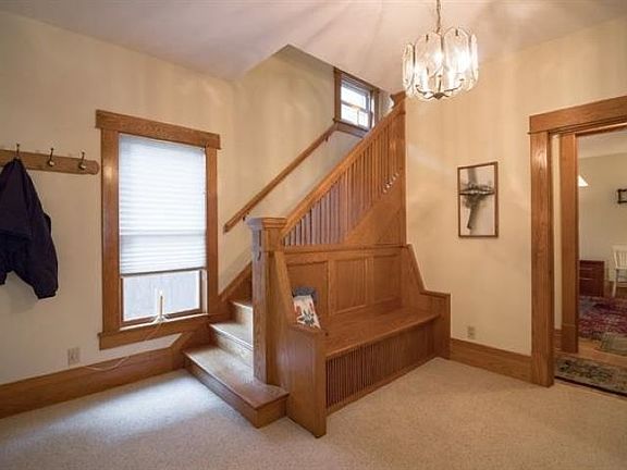 4th image of 1601 Frances Ave