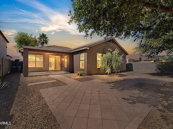 3rd image of 45720 W STARLIGHT Drive