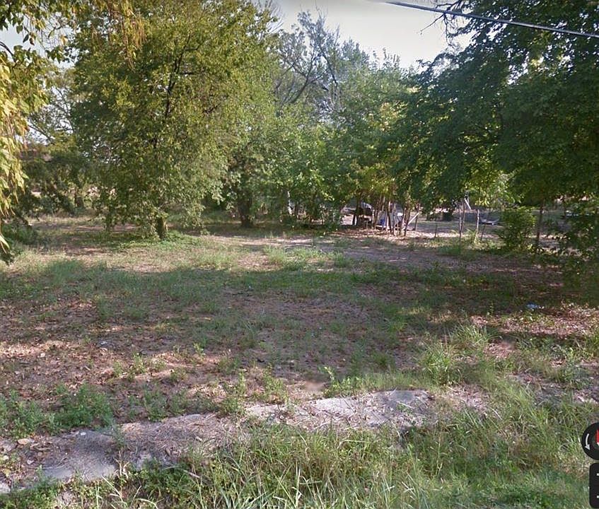 1st image of 1914 Morse St Lot 10B
