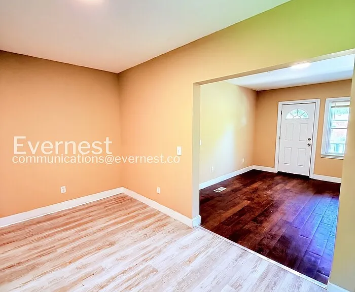 2488 Woodmere St — Photo 3