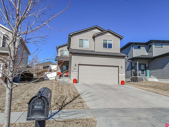 2nd image of 9564 Forest Glen Dr