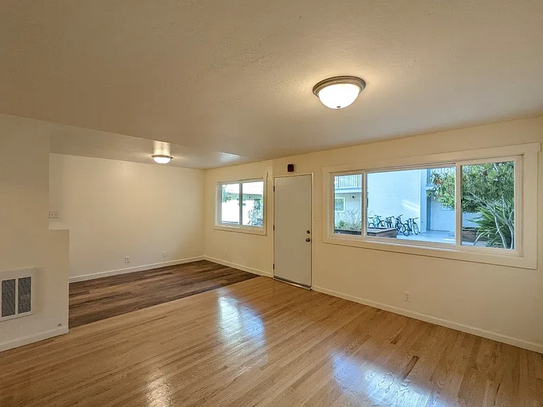 2117 Haste St — Photo 30
