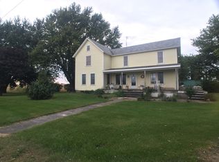 1117 McGirr Rd, Lee, IL 60530