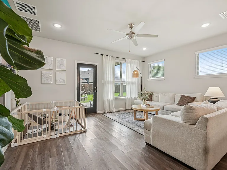 1633 Havenrock Dr — Photo 4