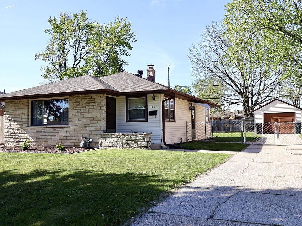 1st image of 1304 Manistique AVENUE
