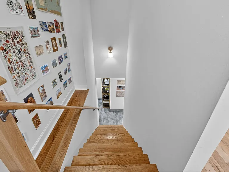 961 W Fletcher St #1 — Photo 18