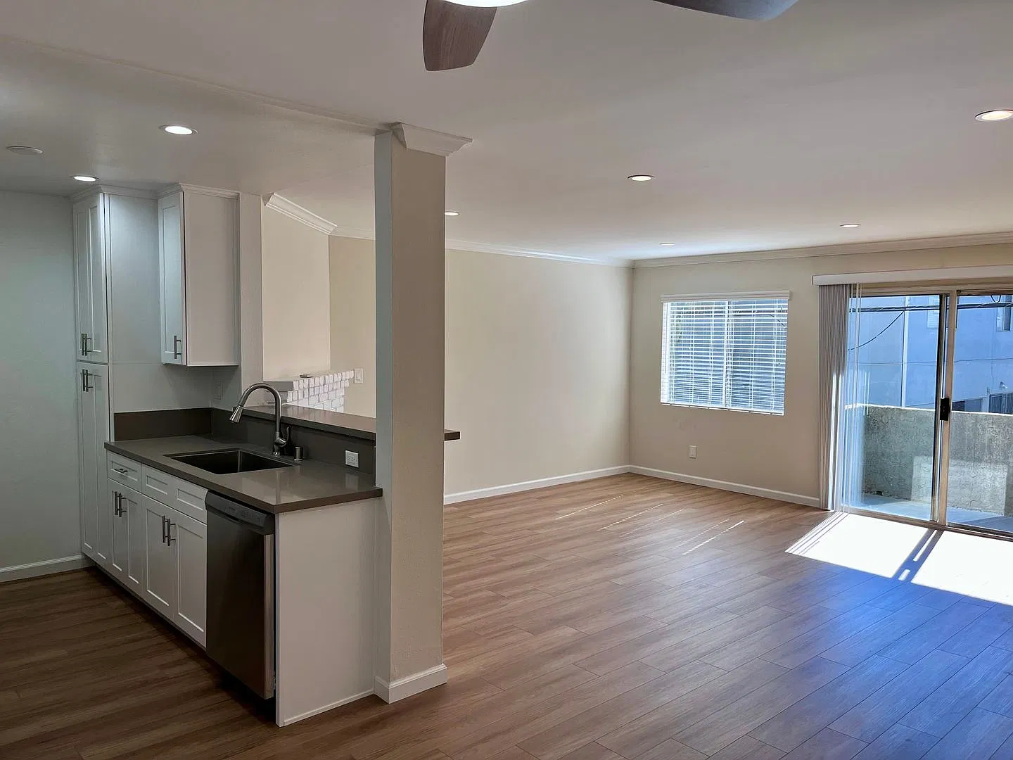 2475 Corinth Apartments — Photo 3
