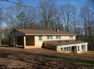 957 Advance Mills Rd, Ruckersville, VA 22968