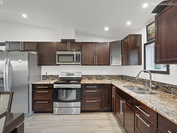 2nd image of 8982 SE 78th Pl #3