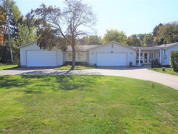 2nd image of 1264 Munroe Falls Ave