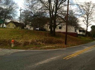510 Poole St, Woodruff, SC 29388