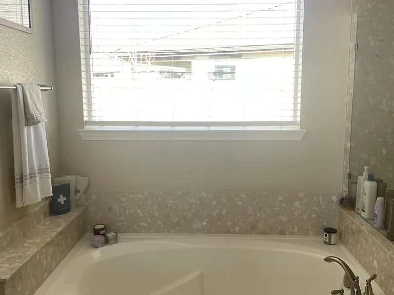 10510 Rollins Dr — Photo 21