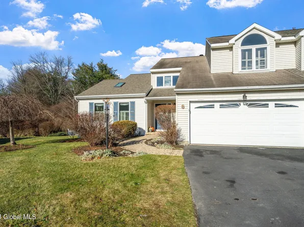 8 Gregory Court, Rensselaer, NY 12144