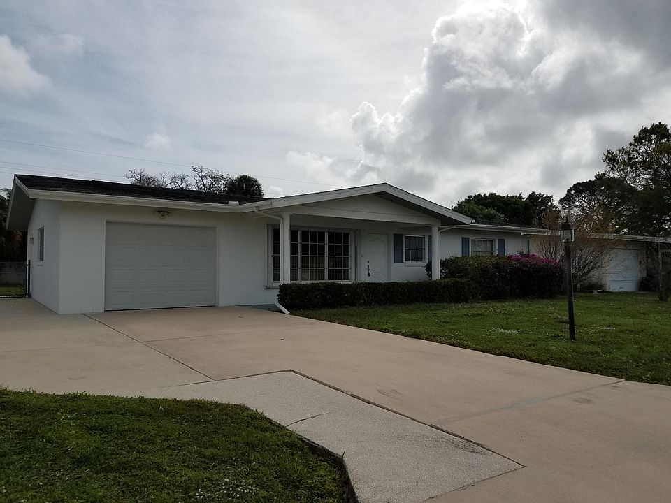 1st image of 407 E Coconut Avenue