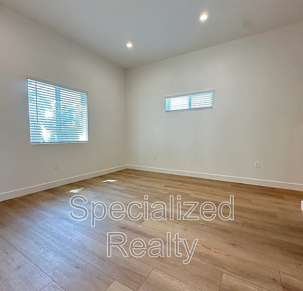 1135 Scofield Dr #A — Photo 8