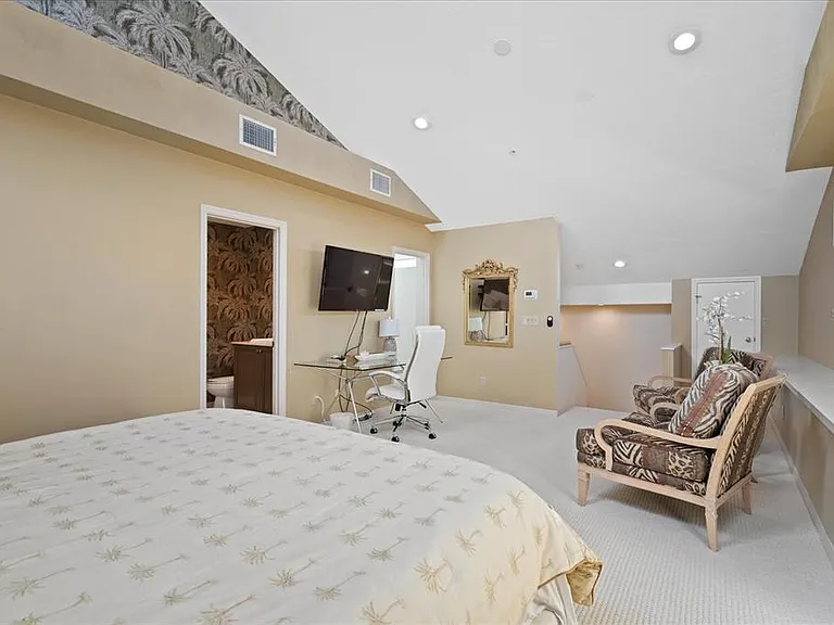2254 Harbour Court Dr — Photo 15