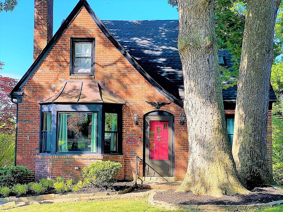 1st image of 103 Manor Ave