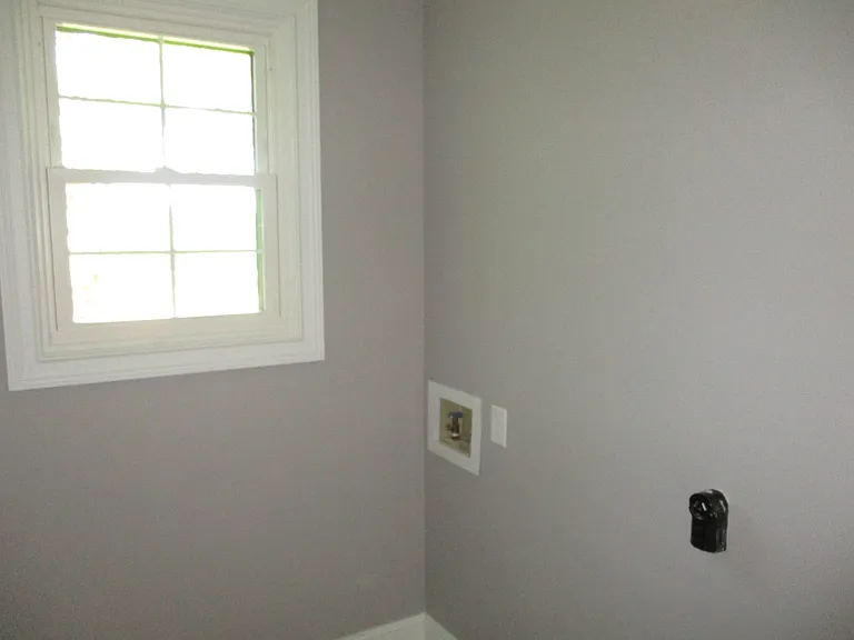1131 Warfield Blvd — Photo 7