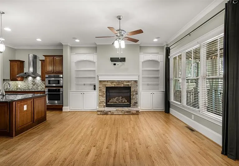 395 Laurent St NW #5 — Photo 11