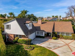 17647 Tarzana St, Encino, CA 91316