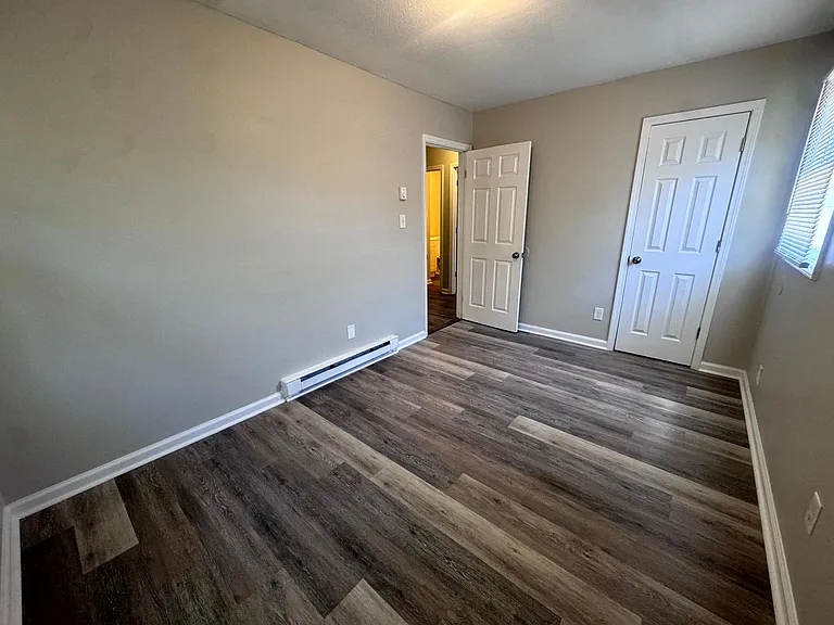 927 Fiske Dr — Photo 7